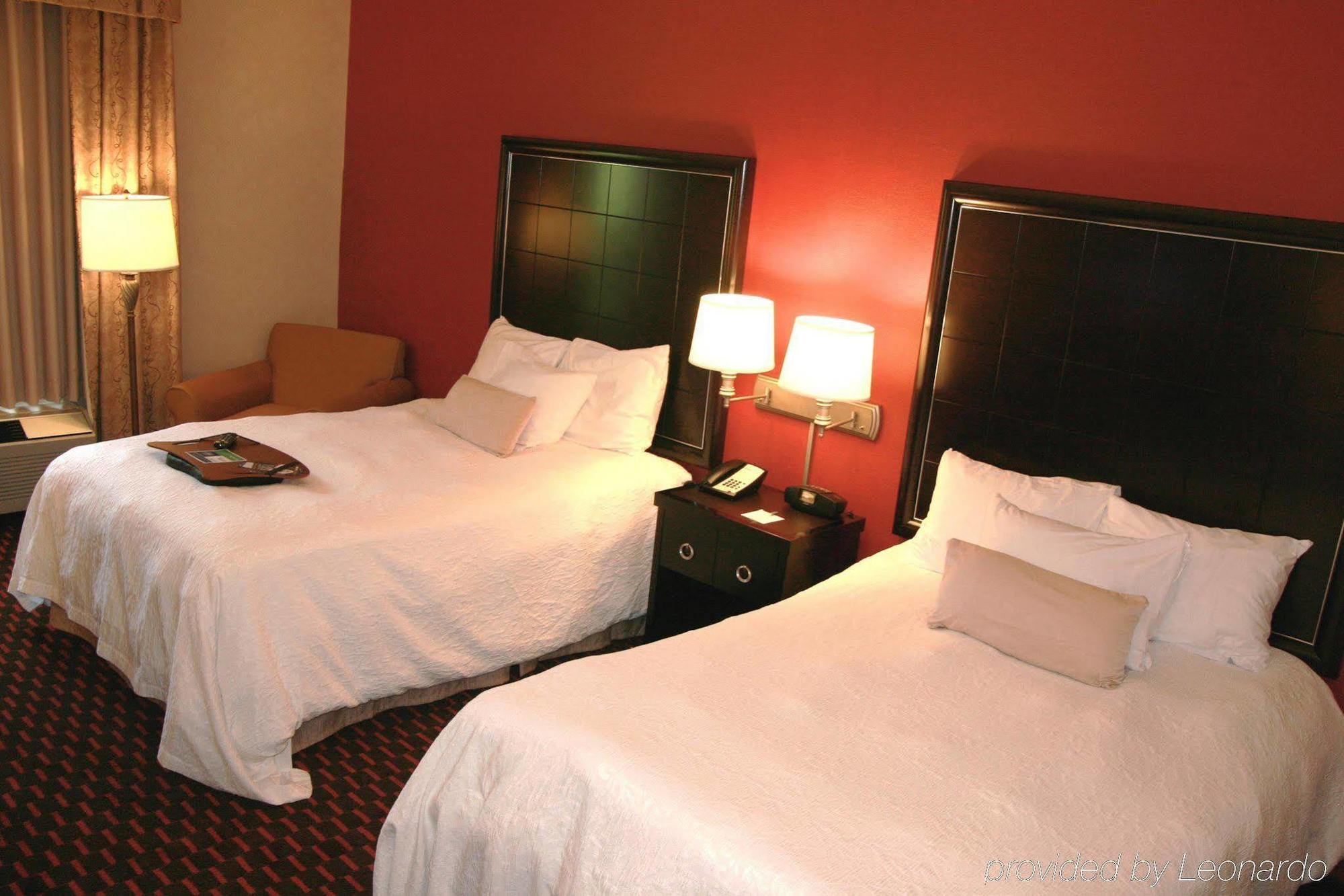 Hampton Inn Mount Pleasant Cameră foto