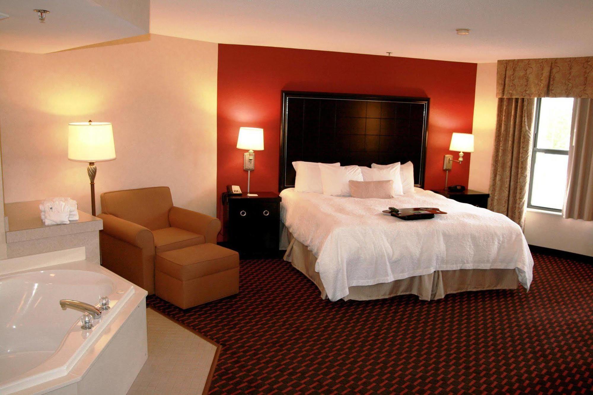 Hampton Inn Mount Pleasant Cameră foto
